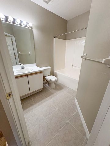 6019 PORTSDALE PLACE 202, Riverview, FL 33578