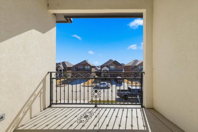 18023 Lake Ray Hubbard Drive, Forney, TX 75126