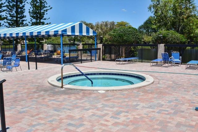 4250 NW 30th Street 357, Coconut Creek, FL 33066