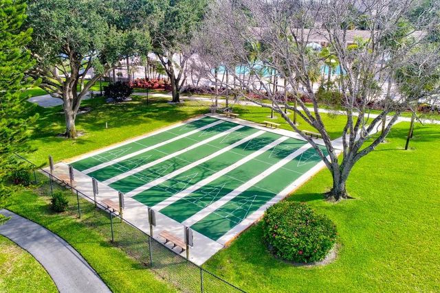 4250 NW 30th Street 357, Coconut Creek, FL 33066