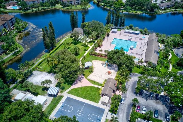4250 NW 30th Street 357, Coconut Creek, FL 33066