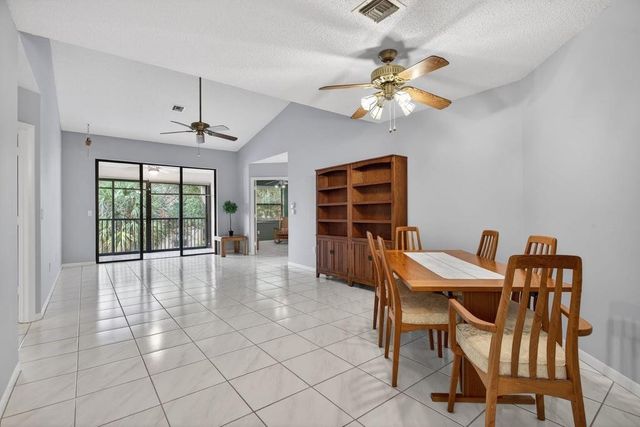 4250 NW 30th Street 357, Coconut Creek, FL 33066