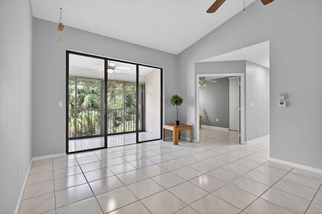 4250 NW 30th Street 357, Coconut Creek, FL 33066