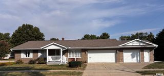 1033 SWEETBRIAR Place, Galesburg, IL 61401