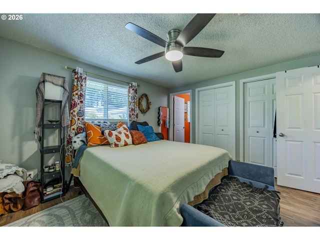 560 BLACKFOOT Ave, Eugene, OR 97404