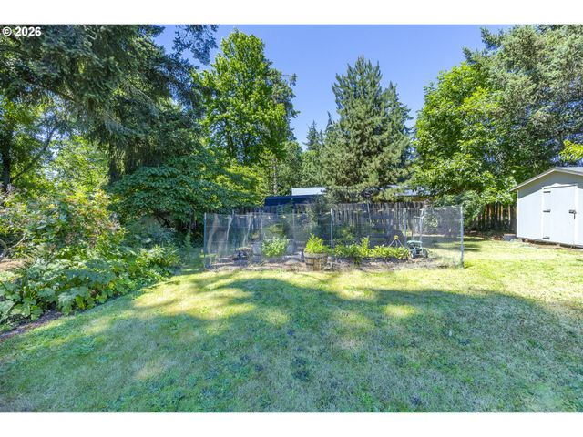 560 BLACKFOOT Ave, Eugene, OR 97404