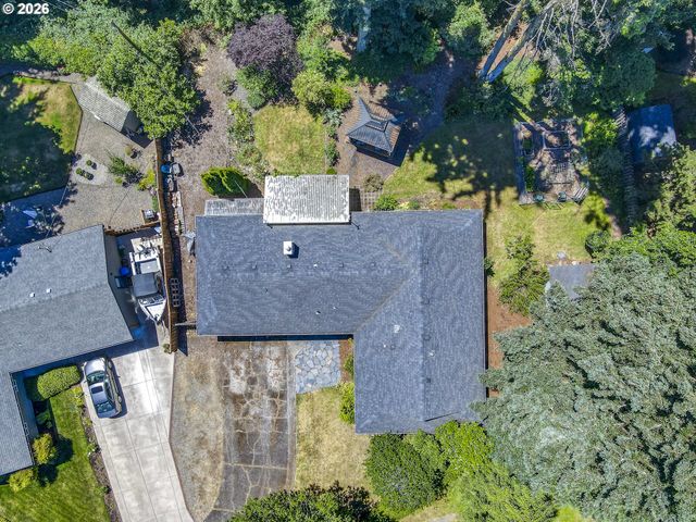 560 BLACKFOOT Ave, Eugene, OR 97404