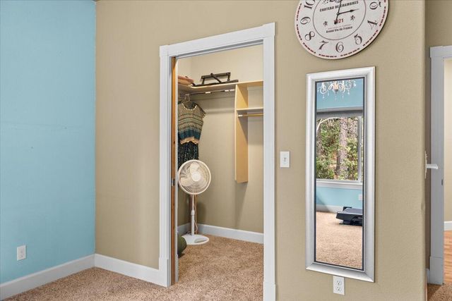 100 McKenzie Ridge Road, Grants Pass, OR 97526