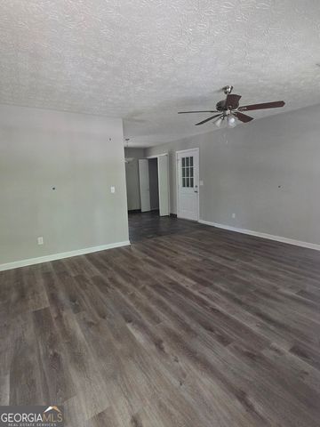 125 E Country Woods Drive, Covington, GA 30016