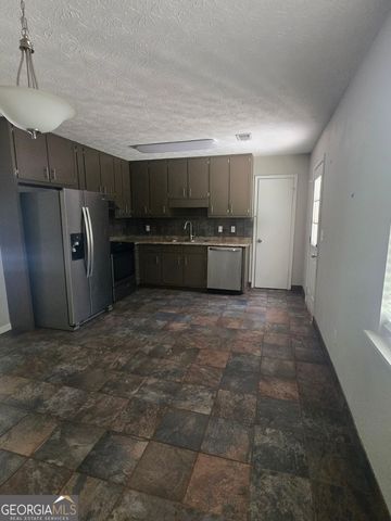 125 E Country Woods Drive, Covington, GA 30016