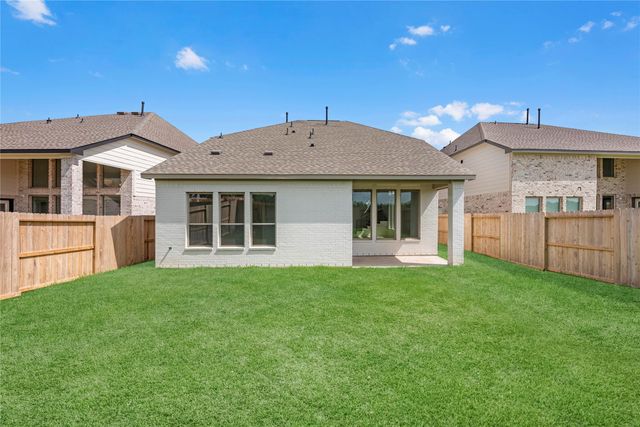 212 Yellow Rosewood Lane, New Caney, TX 77357