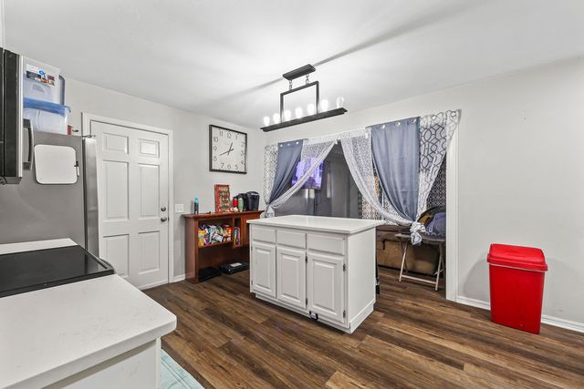 2224 Mockingbird Lane, Fayetteville, AR 72703