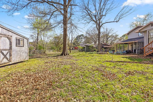 2224 Mockingbird Lane, Fayetteville, AR 72703