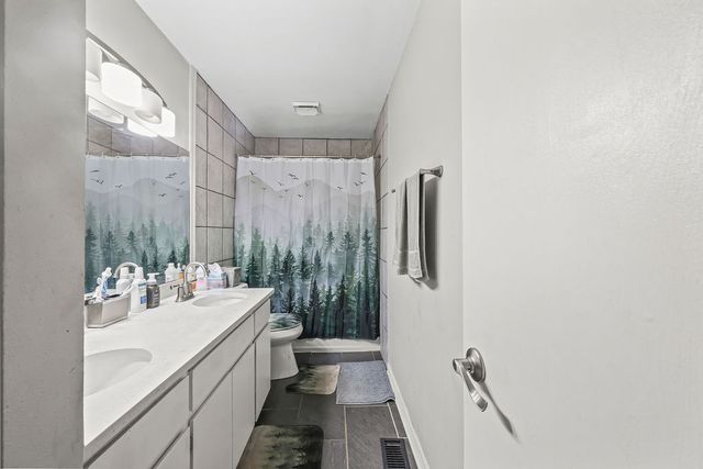 2224 Mockingbird Lane, Fayetteville, AR 72703