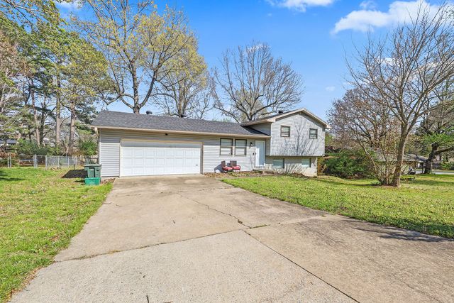 2224 Mockingbird Lane, Fayetteville, AR 72703