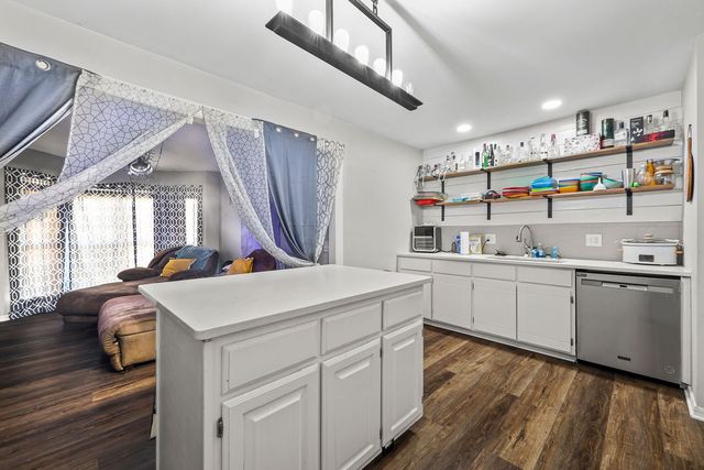 2224 Mockingbird Lane, Fayetteville, AR 72703