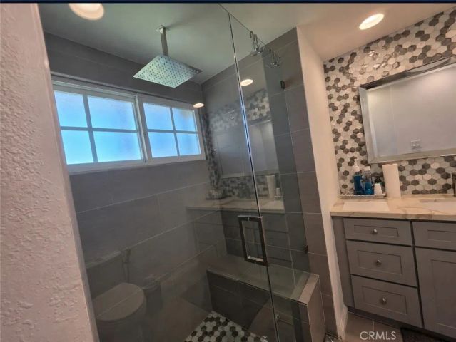 2541 W Lambert, La Habra, CA 90631