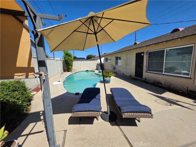 2541 W Lambert, La Habra, CA 90631
