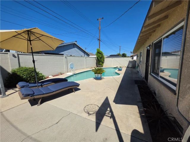 2541 W Lambert, La Habra, CA 90631