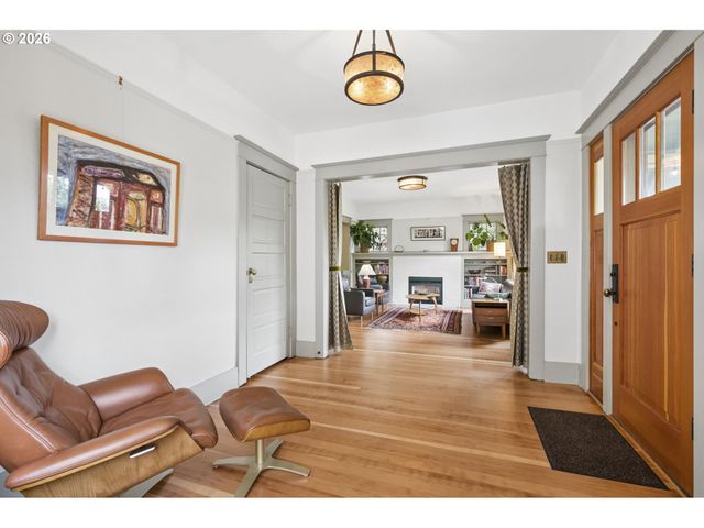 1212 Se 50TH Ave, Portland, OR 97215