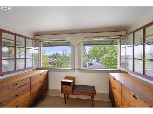 1212 Se 50TH Ave, Portland, OR 97215