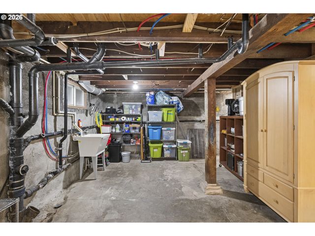 1212 Se 50TH Ave, Portland, OR 97215