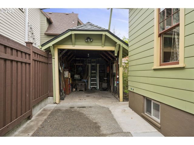 1212 Se 50TH Ave, Portland, OR 97215