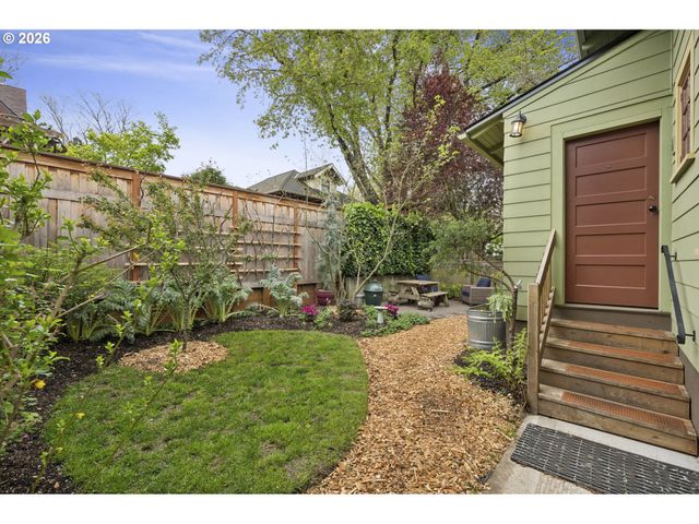 1212 Se 50TH Ave, Portland, OR 97215