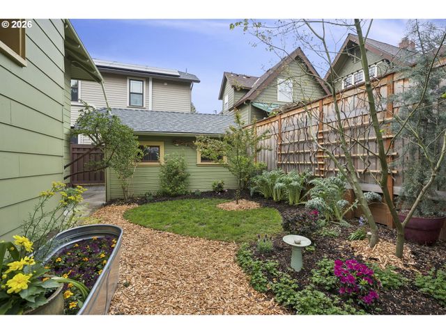 1212 Se 50TH Ave, Portland, OR 97215