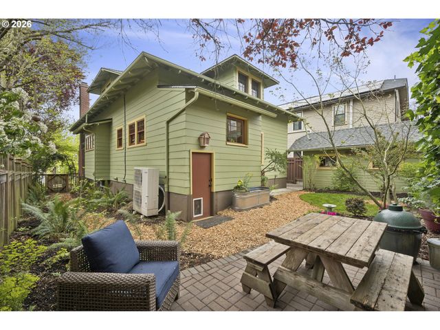 1212 Se 50TH Ave, Portland, OR 97215