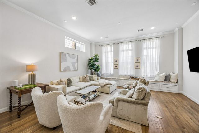 1033 Ashland Street A, Houston, TX 77008