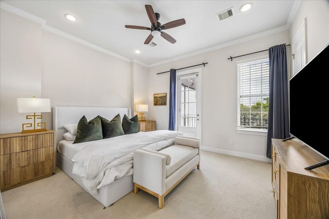 1033 Ashland Street A, Houston, TX 77008