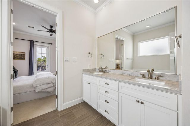 1033 Ashland Street A, Houston, TX 77008