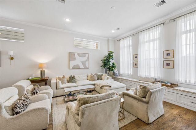 1033 Ashland Street A, Houston, TX 77008