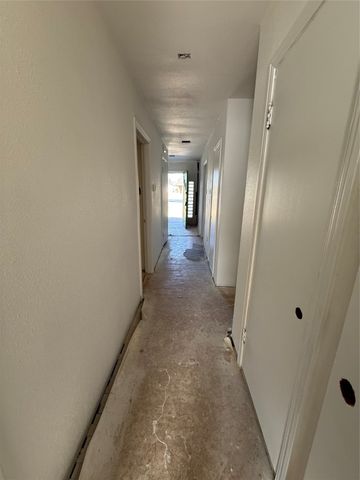 605 Hinton Street, Grand Prairie, TX 75050