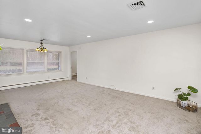 949 US HIGHWAY ROUTE 206, Bordentown, NJ 08505