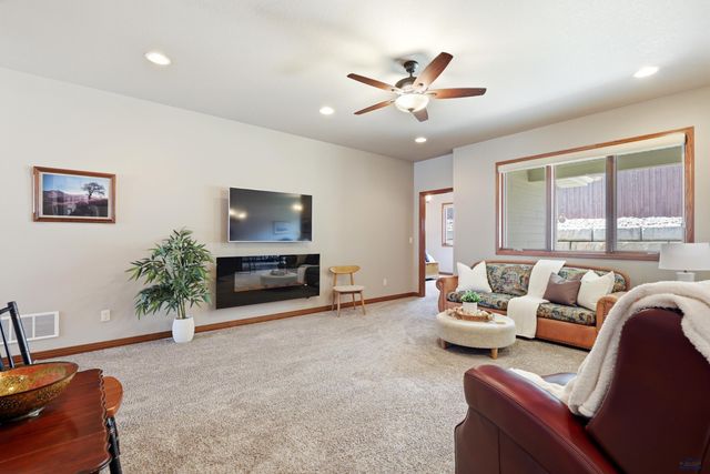4143 CARMEL POINT, Rapid City, SD 57702