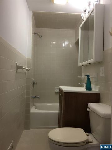 523 Lookout Avenue, Hackensack, NJ 07601