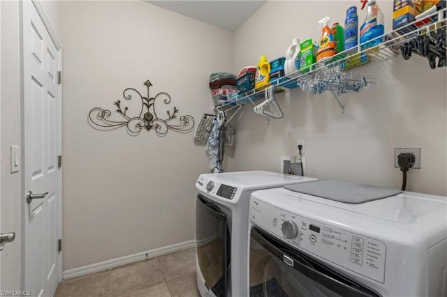 12841 Seaside Key CT, North Fort Myers, FL 33903