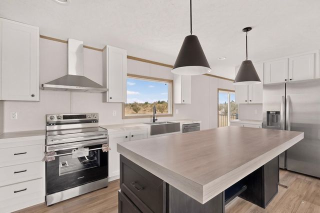 1309 11th Street SW, Rio Rancho, NM 87124