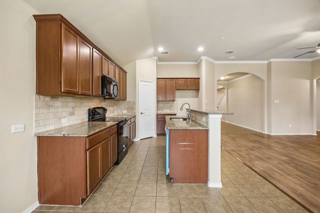 709 Cheyenne Drive, Aubrey, TX 76227