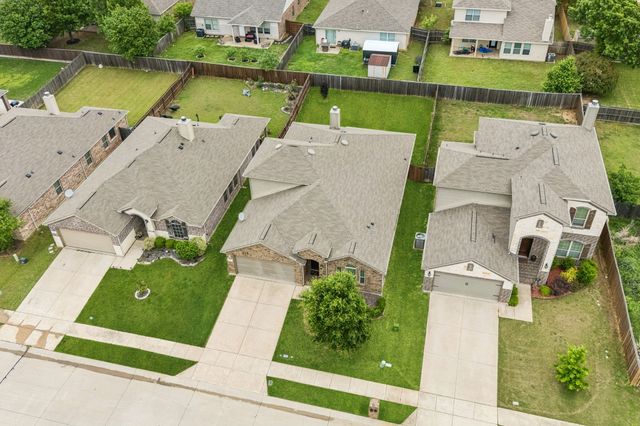 709 Cheyenne Drive, Aubrey, TX 76227