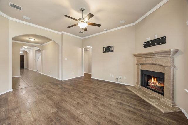 709 Cheyenne Drive, Aubrey, TX 76227