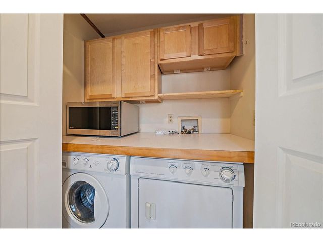 9308 Miles Dr, Lone Tree, CO 80124