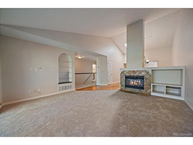 9308 Miles Dr, Lone Tree, CO 80124