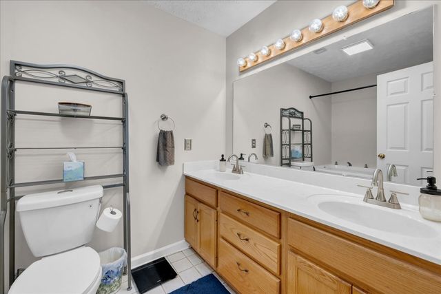 394 Lou Dr, Dowelltown, TN 37059