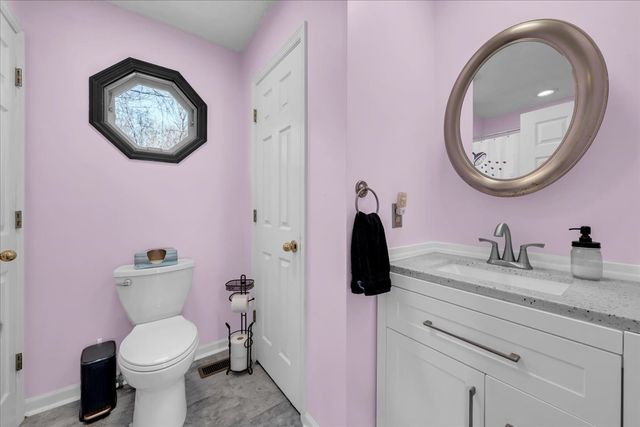 394 Lou Dr, Dowelltown, TN 37059