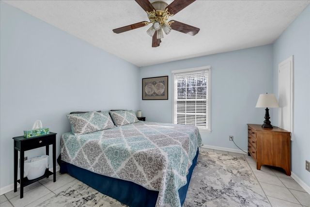 394 Lou Dr, Dowelltown, TN 37059