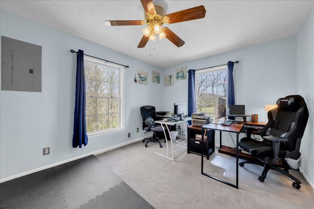 394 Lou Dr, Dowelltown, TN 37059