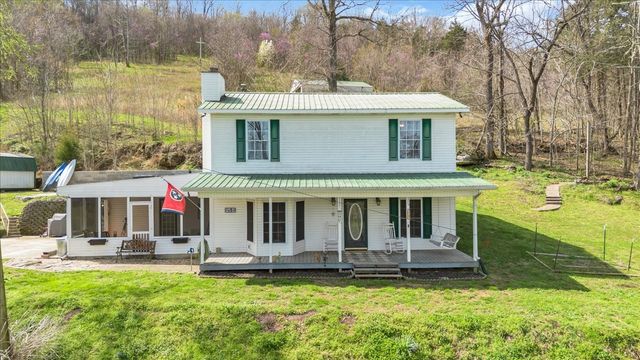 394 Lou Dr, Dowelltown, TN 37059
